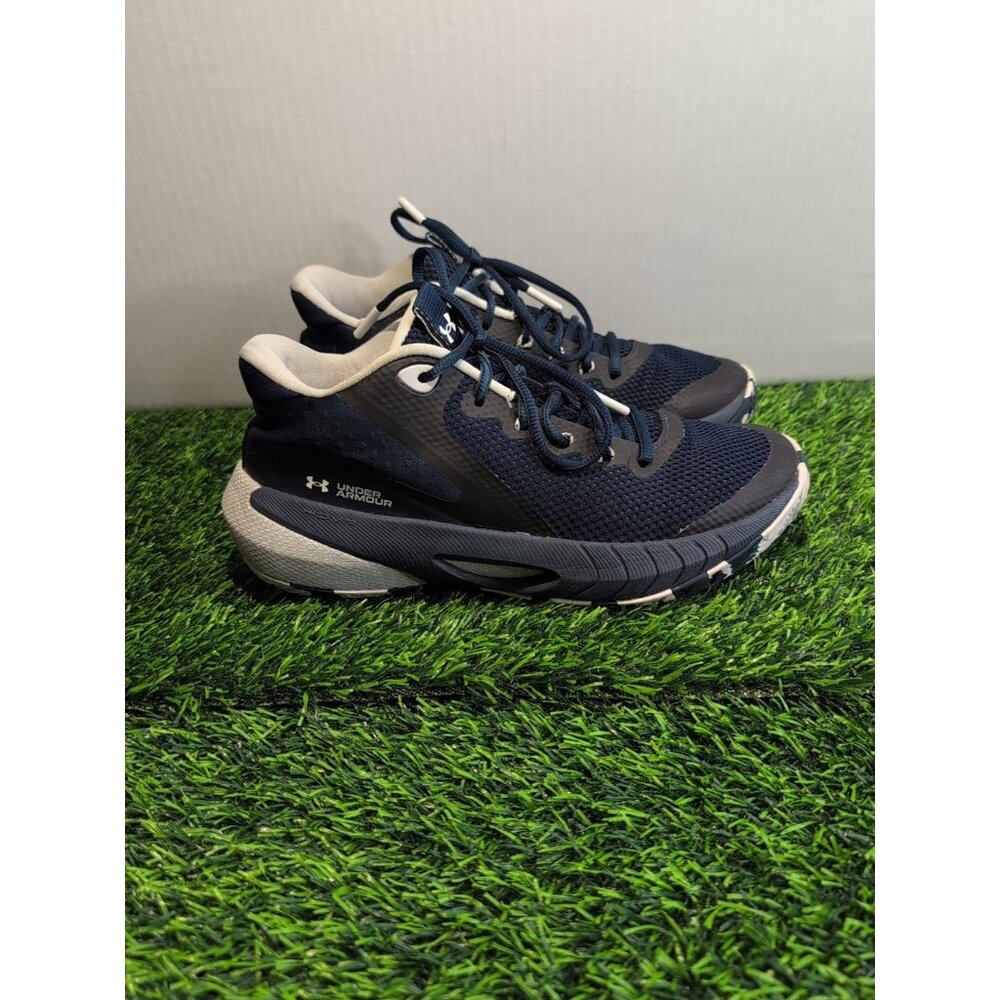 Under Armour HOVR Breakthrough Women’s Basketball Shoes Size 9